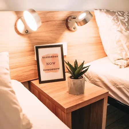 Mobile Peponi Del Mar, Porton Biondi