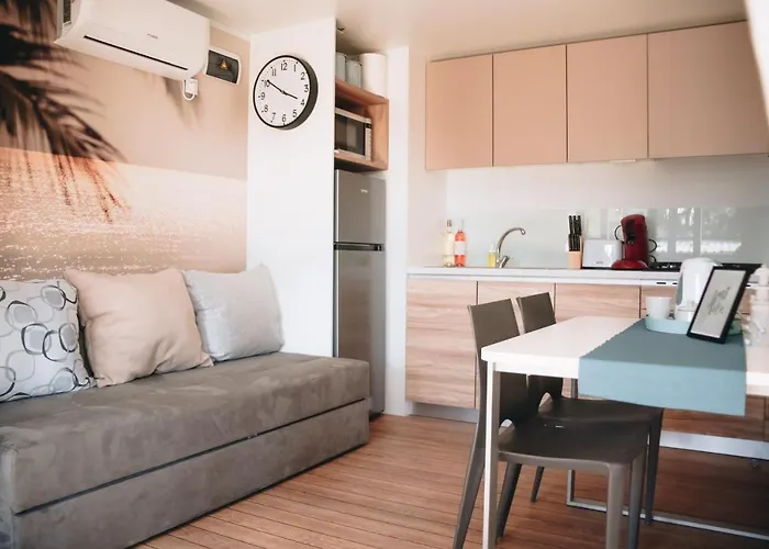 Mobile Peponi Del Mar, Porton Biondi *