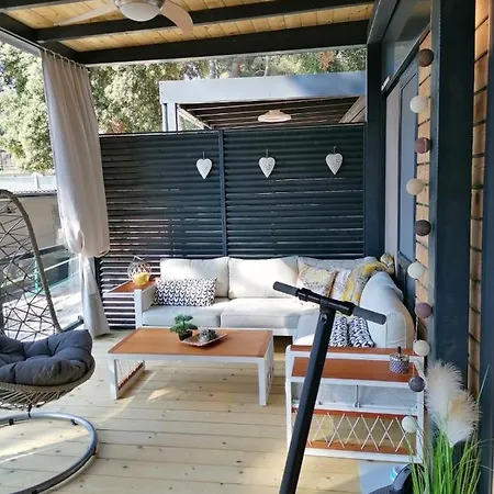 Kamp Mobile Peponi Del Mar, Porton Biondi
